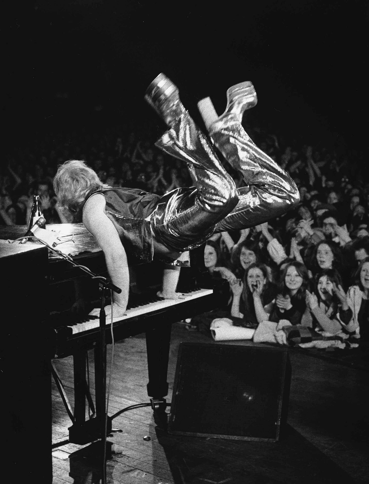 Elton John, Sundown Theatre, Edmonton, North London, 1973
