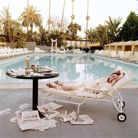 Faye Dunaway Oscar outtake, lying down, Beverly Hills Hotel, CA, 1977